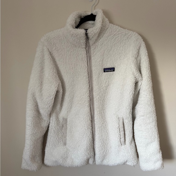 Patagonia Women's Cream Teddy Jacket - Picture 1 of 4